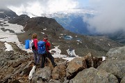 77 Uno sguardo ai laghetti glaciali e verso la Val Poschiavo